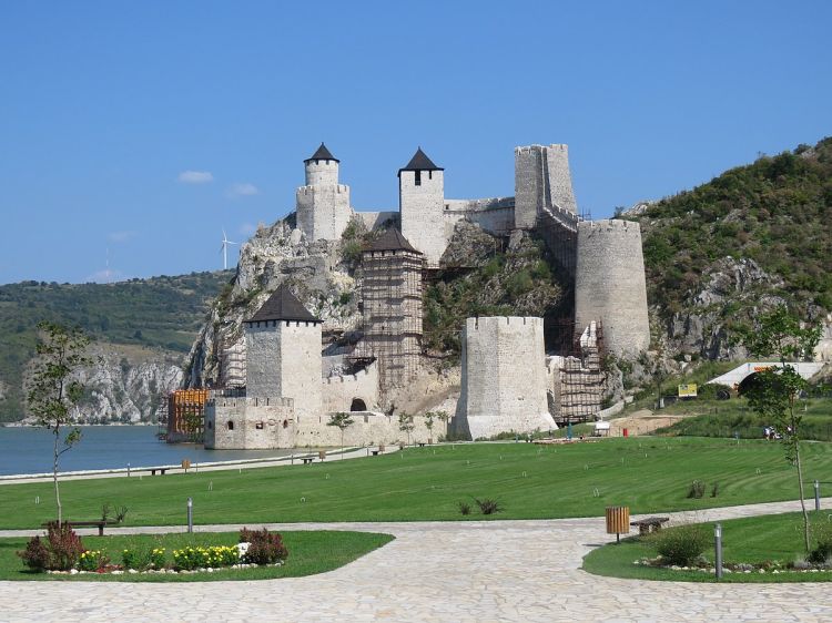 Benteng Golubac